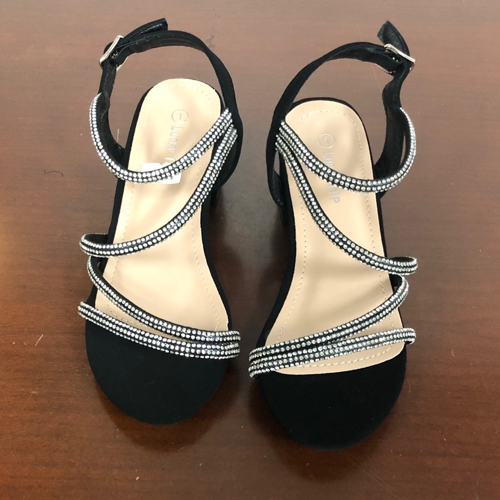 Lucky Top Black Strappy Rhinestone Dress Shoes Sz 1 brand new